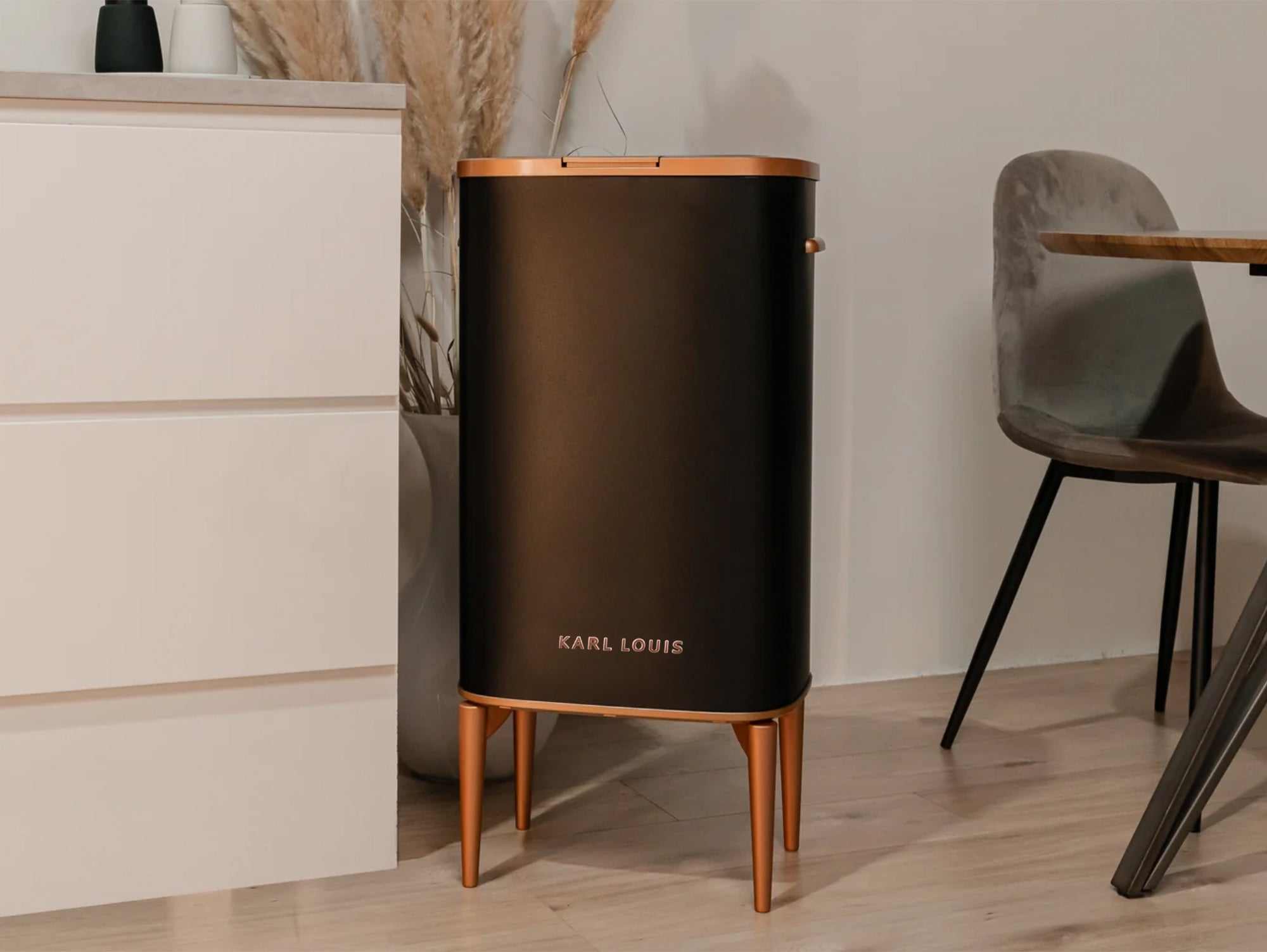 פח אשפה אוטומטי 55 ליטר שחור רוז גולד