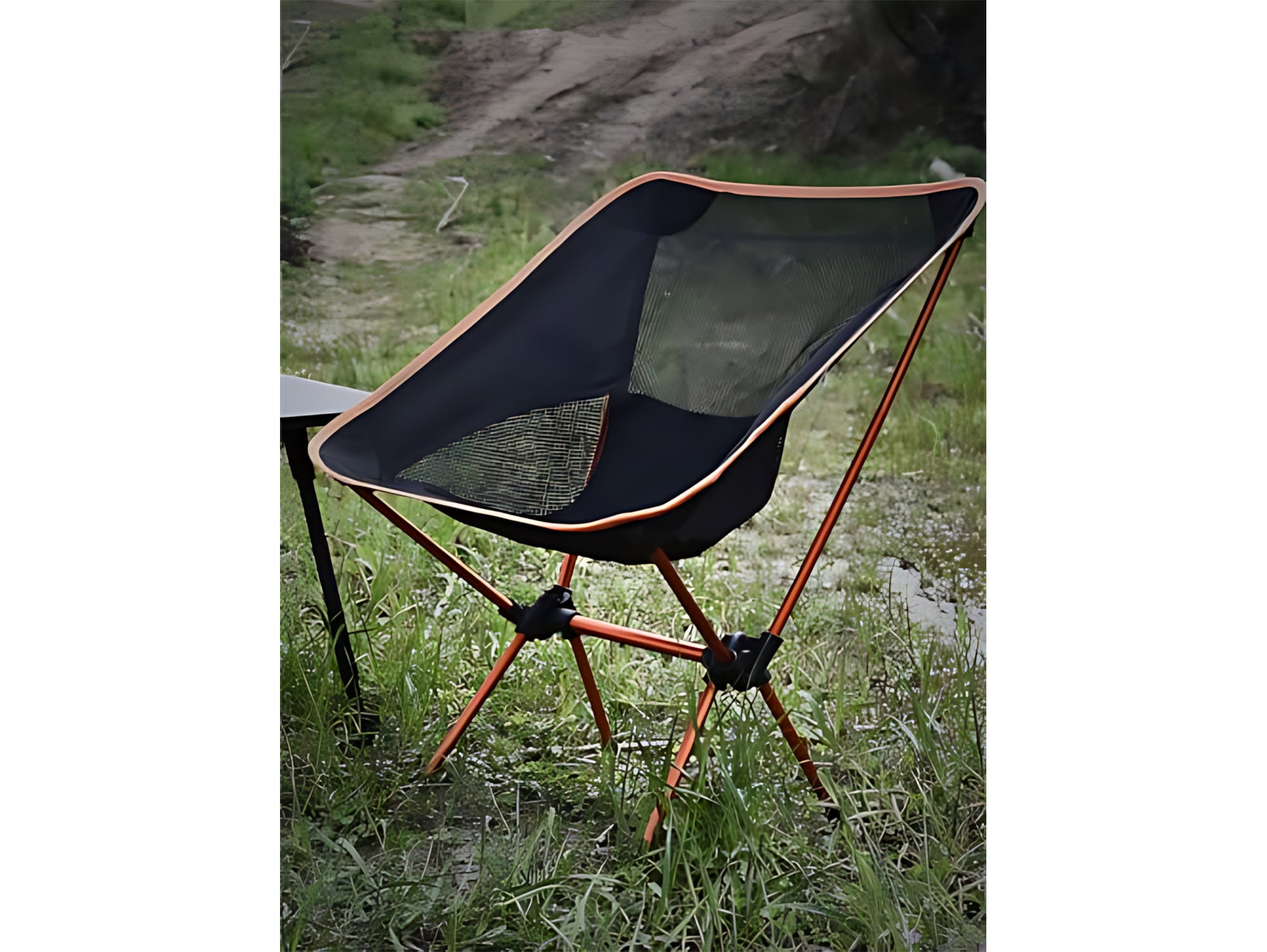 קומפקטי במיוחד