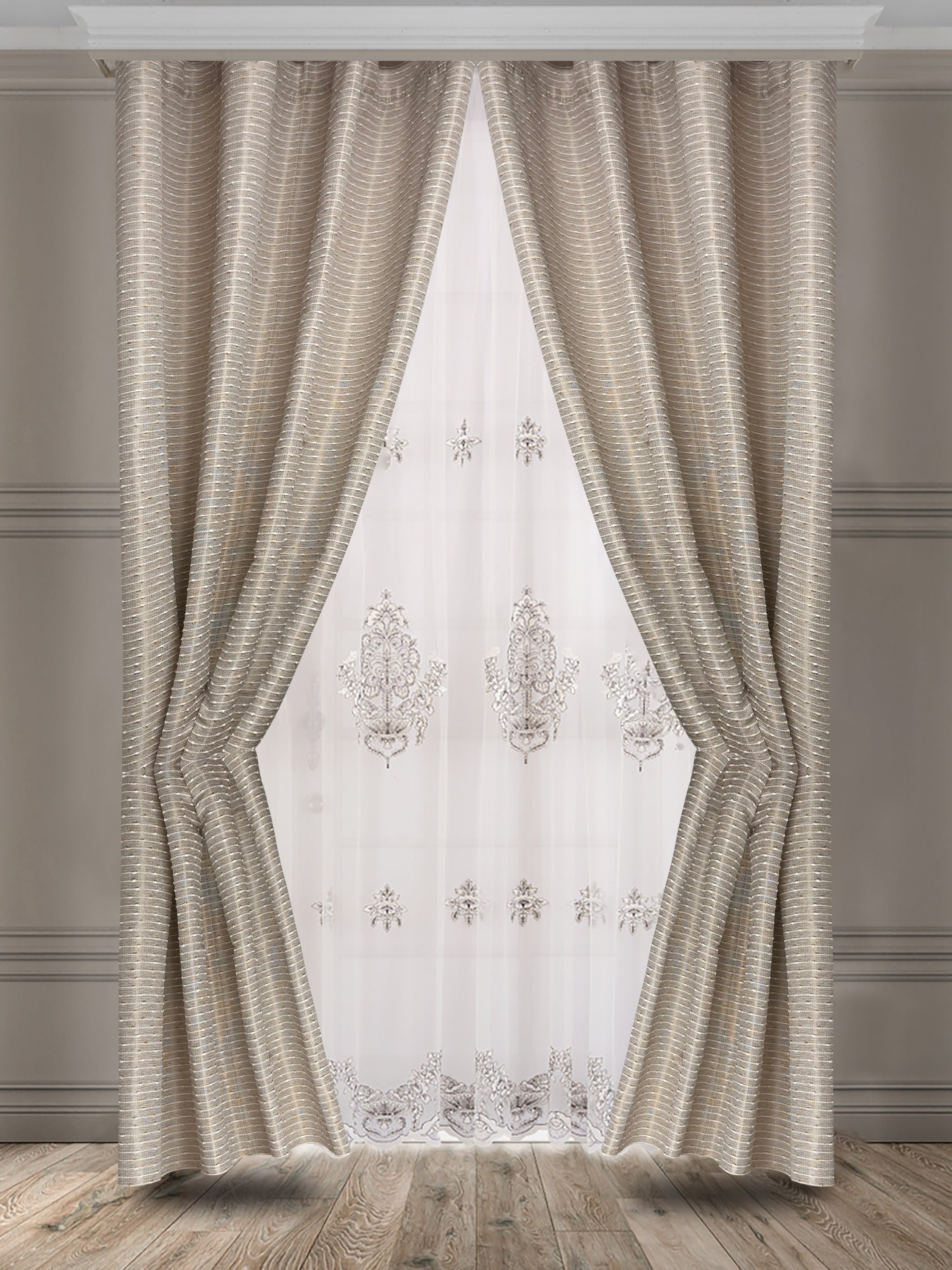 וילון ארוך דוגמת בז' פסים - מידה 1.40/2.50