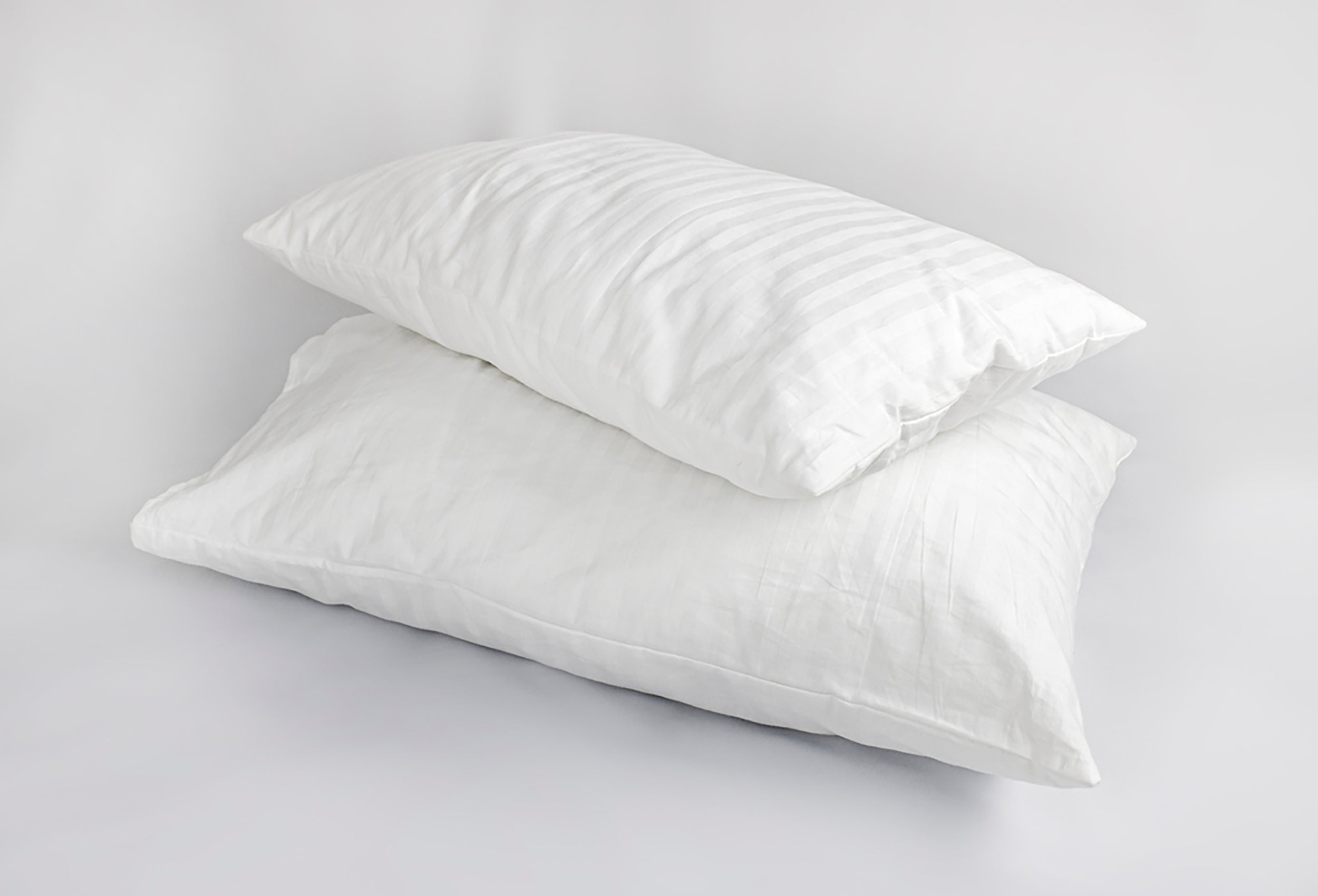 בד ג'קארד לבן - דוגמת פסים לבנים - מיטה קינג סייז- 180/200 ס"מ