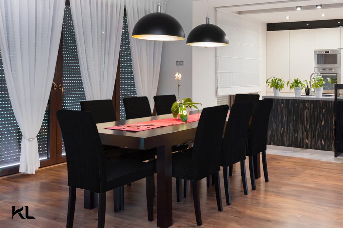 כיסויי כיסא  גאקרד קוביות צבע שחור